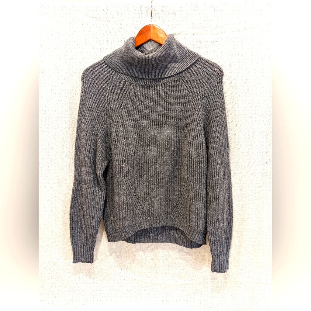 Dynamite Chunky Knit Grey Turkleneck XS